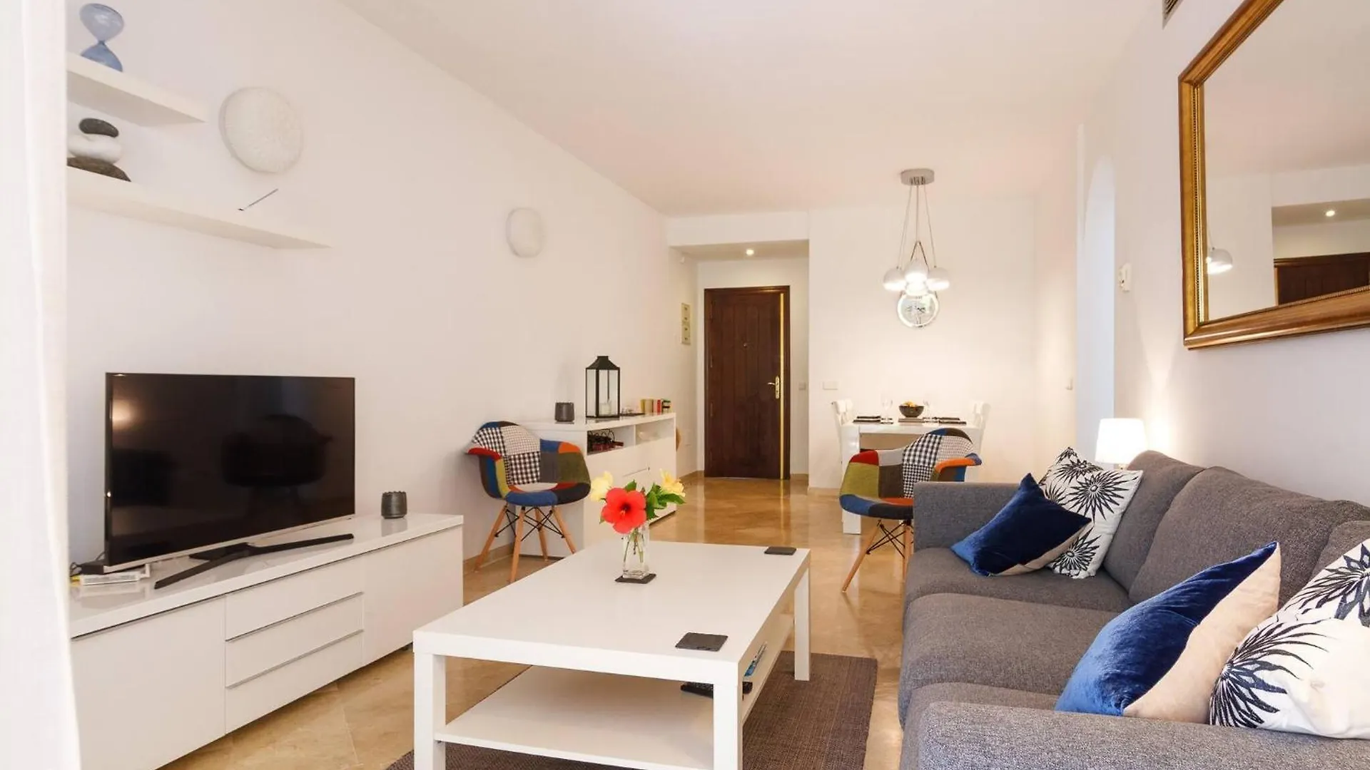 Avalon Apt Costalita Close To The Beach And Golf Estepona Spain