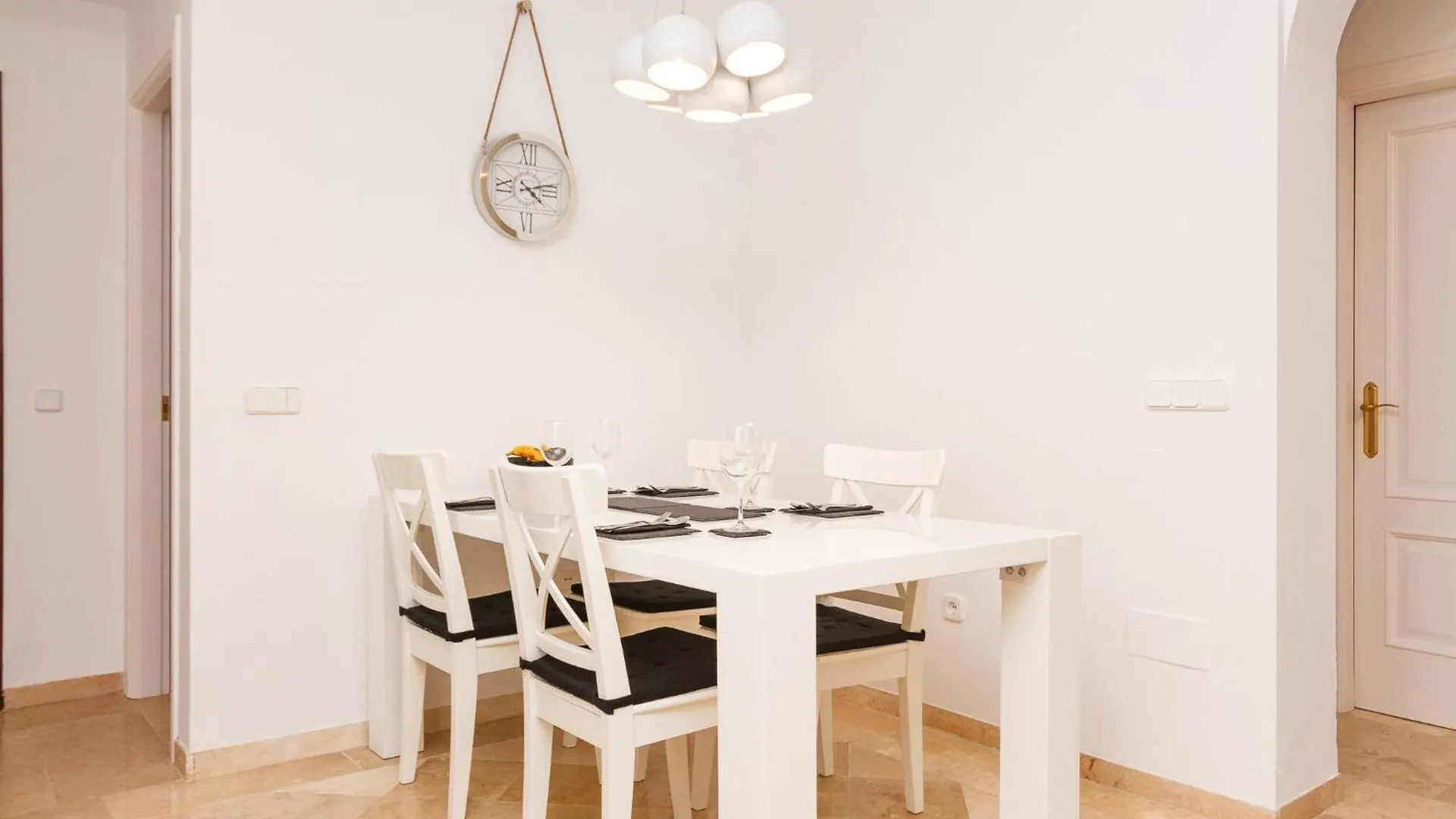 Avalon Apt Costalita Close To The Beach And Golf Estepona 0*,